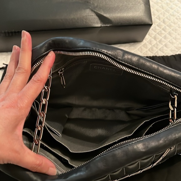 Chanel purse! - Picture 8 of 16